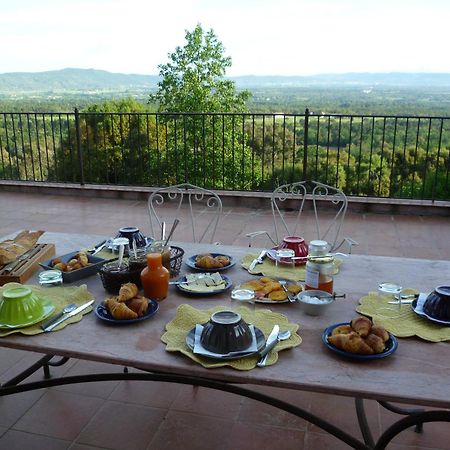 Bed And Breakfast La Maison De Nathalie Les Mayons Bagian luar foto