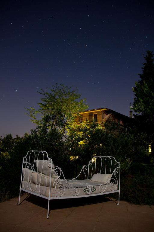 Bed And Breakfast La Maison De Nathalie Les Mayons Bagian luar foto